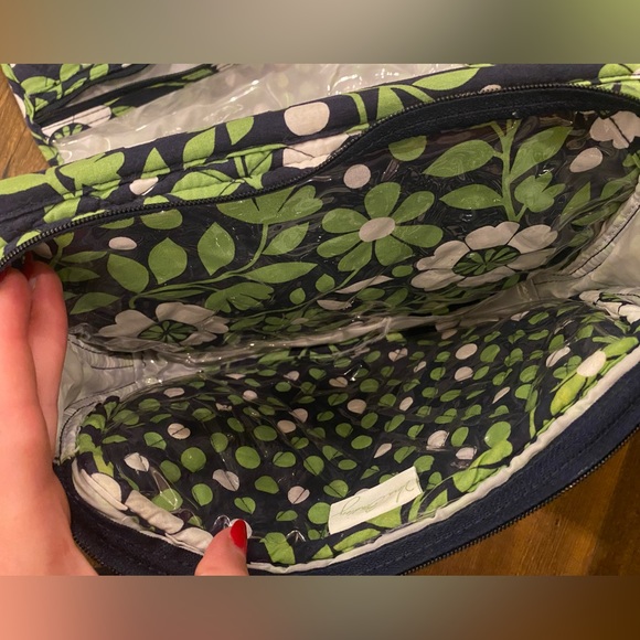 Vera Bradley Hanging Travel Organizer - Picture 3 of 4